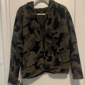 Barefoot Dreams Cozy Chic Camo hoodie